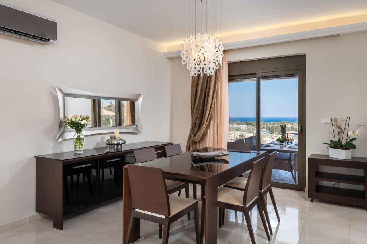 Acro Villa